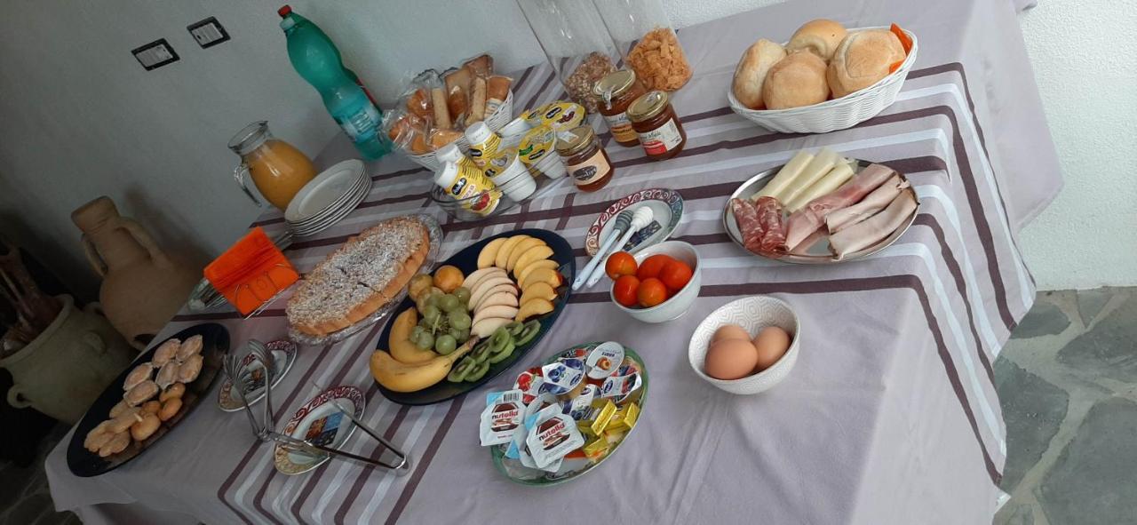 La Vecchia Dimora Bed and Breakfast Marrùbiu Eksteriør billede